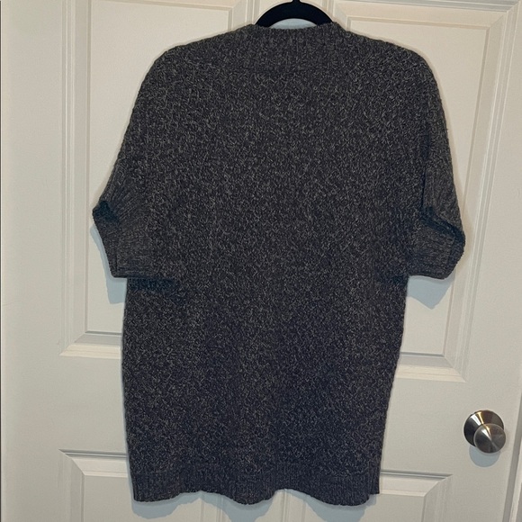 St. John's Bay Women’s Gray Knit Heathered Cardigan EUC size Medium - Picture 7 of 9